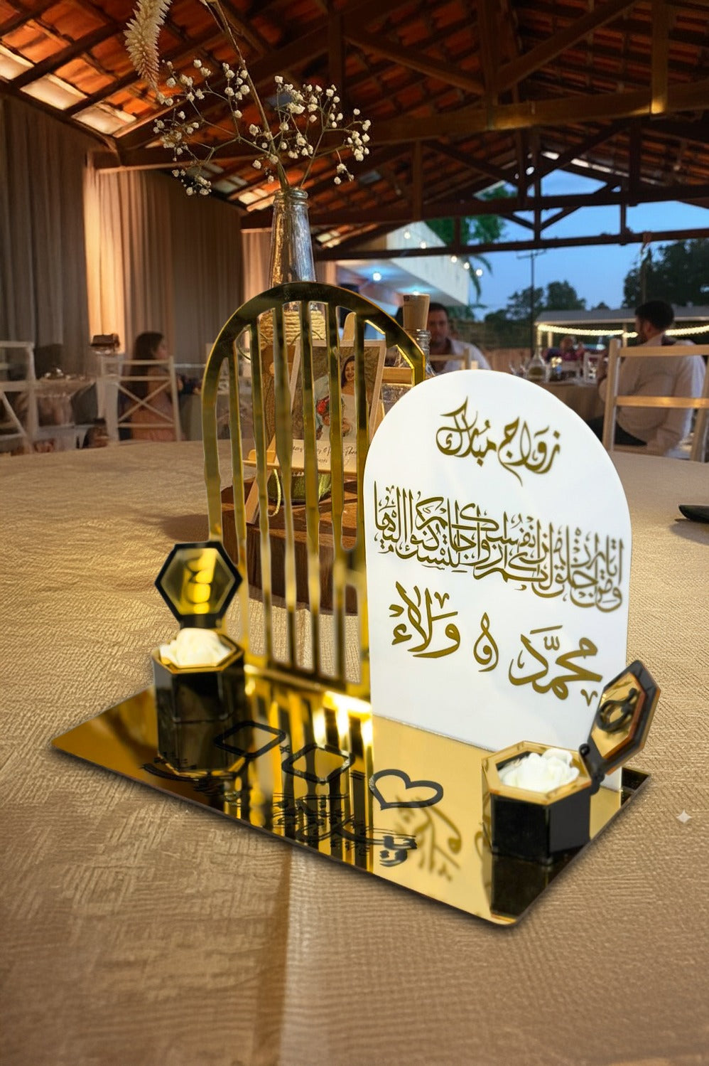 Gold Mirror Arabic Calligraphy Table Arch – Custom Wedding Sign